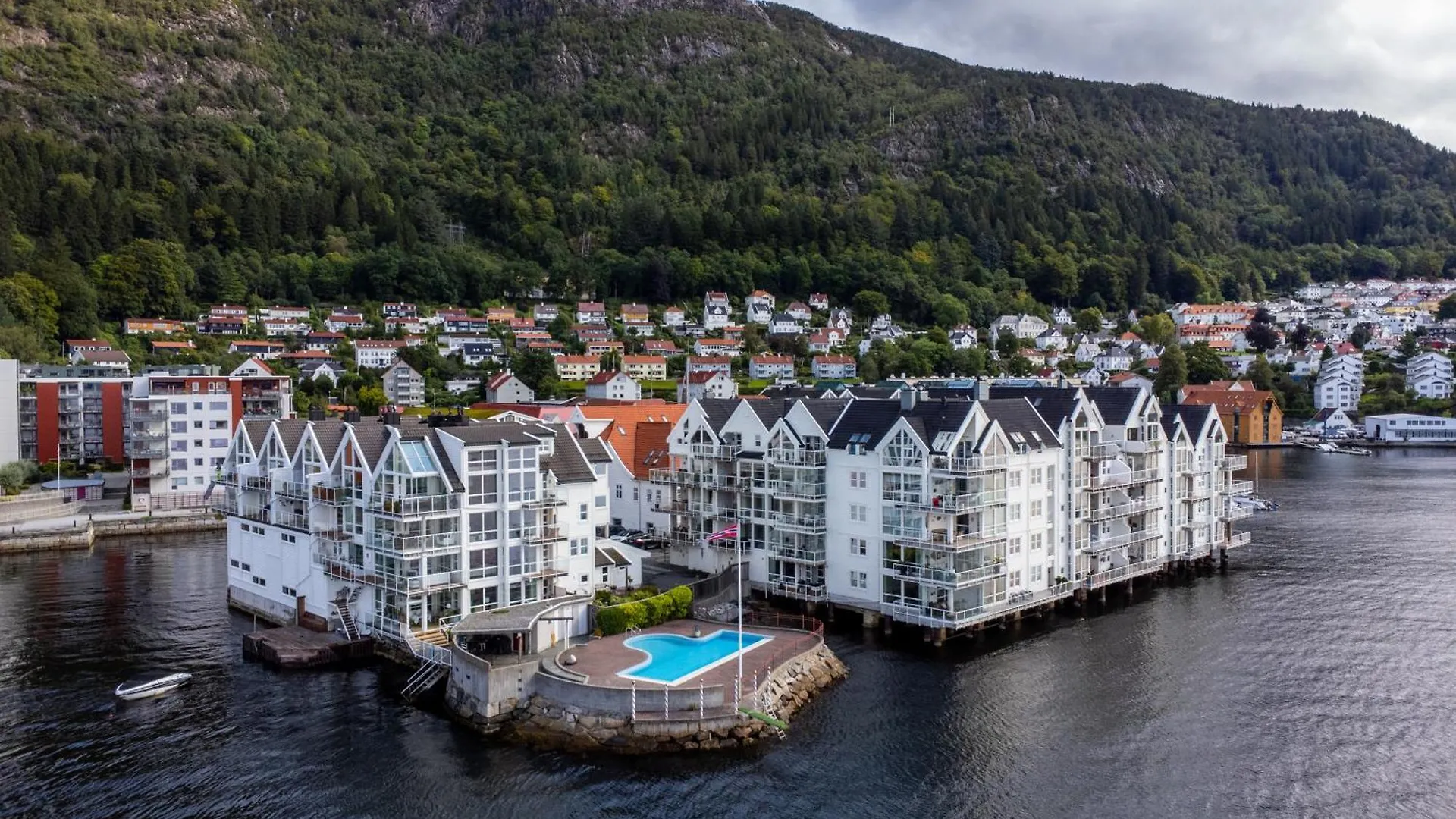 Dinbnb Lux I Stay At The Exclusive City Fjord Island I Free Parking Bergen 0*,  Norge